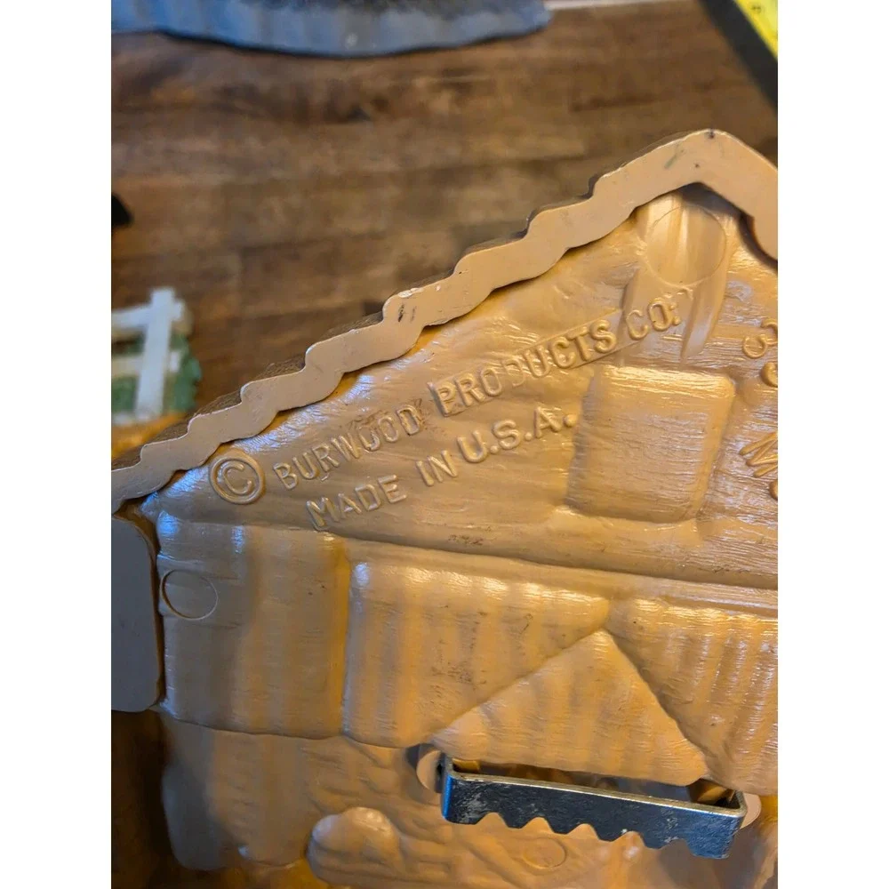 Vintage Burwood Products Amish Country Wall Hanging Set 2pc Barn Carriage USA